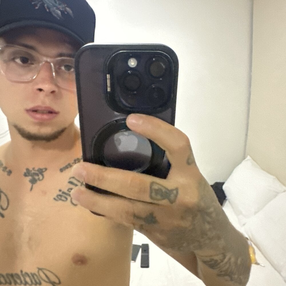 Cristopher1112 Chatroom