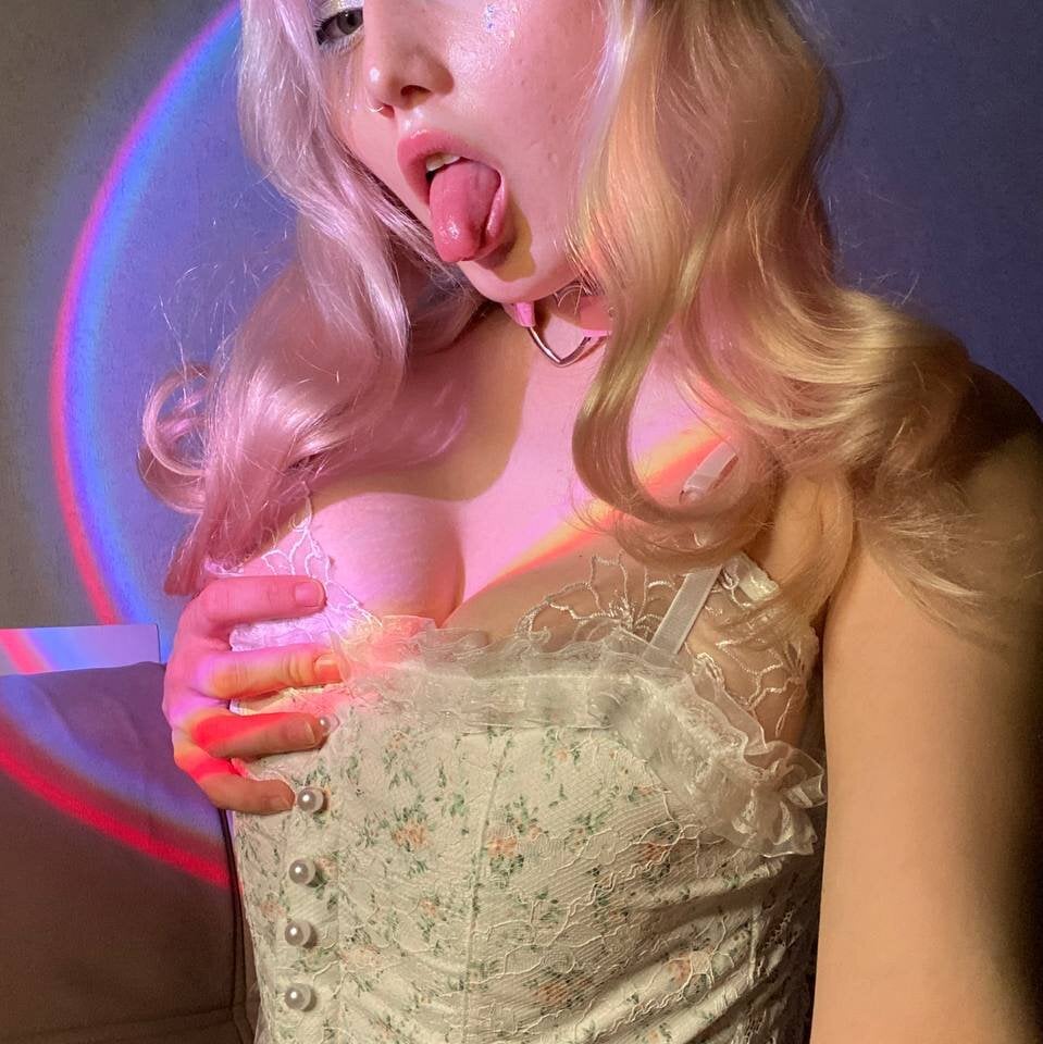 CrystaLuna69 Chatroom