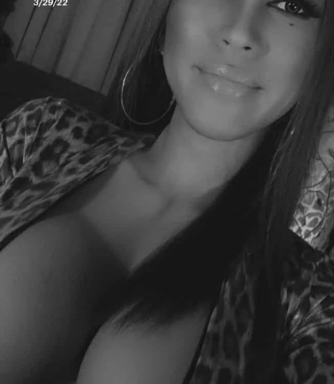 CummAndGetMe Chatroom