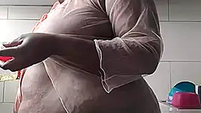 cutehugeaxx
