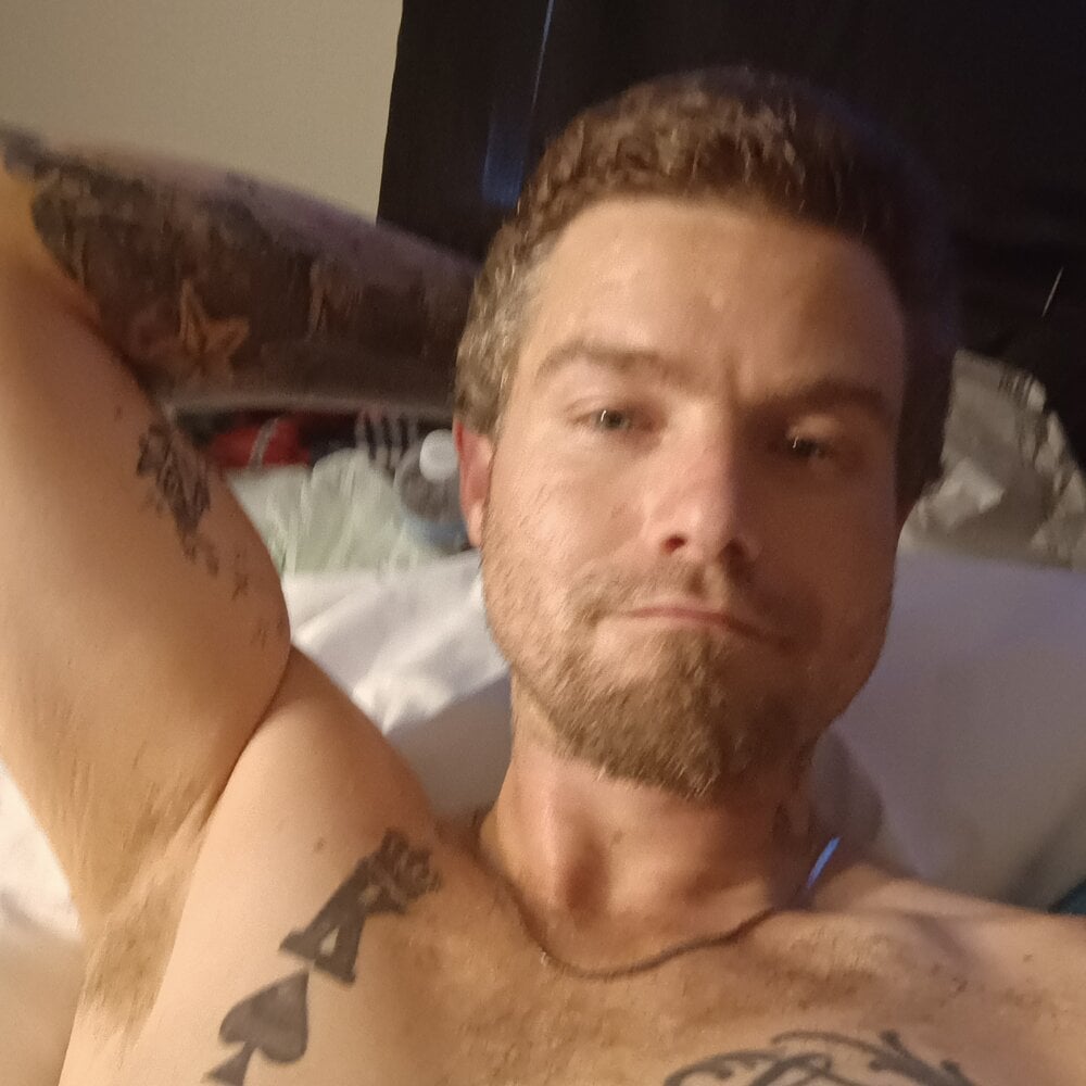 DadDDick925 Chatroom