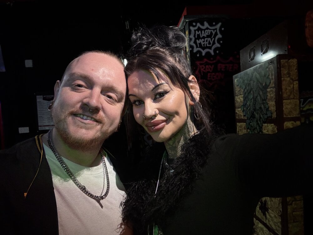 DaddyAndBabyGirl94 Chatroom