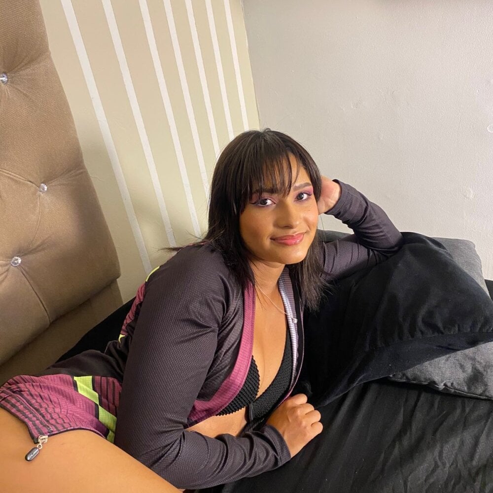 DakotaTylerr Chatroom