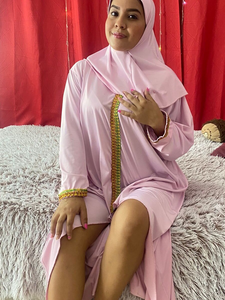 Dalia-Saadi Chatroom