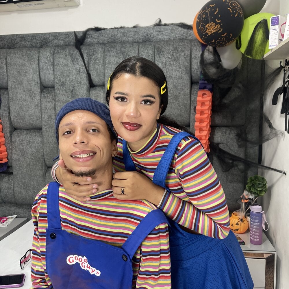 DamianandEva Chatroom