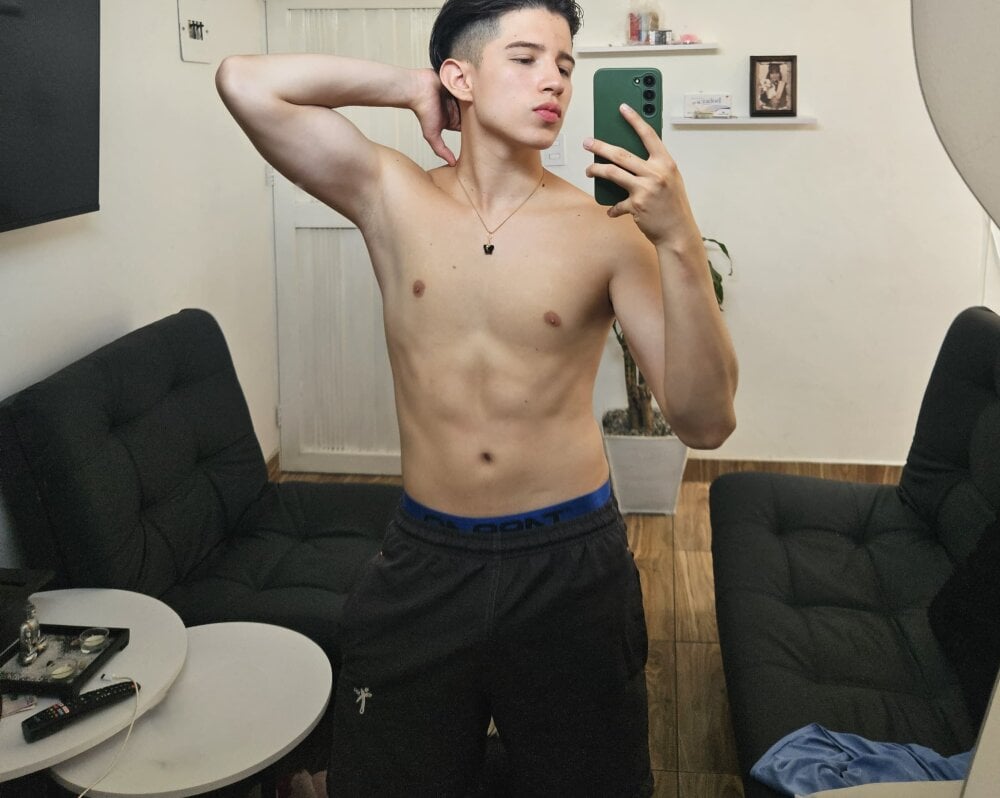 Danielanddamian Chatroom