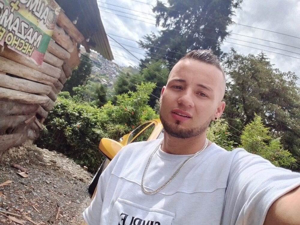 DavidSteel03 Chatroom