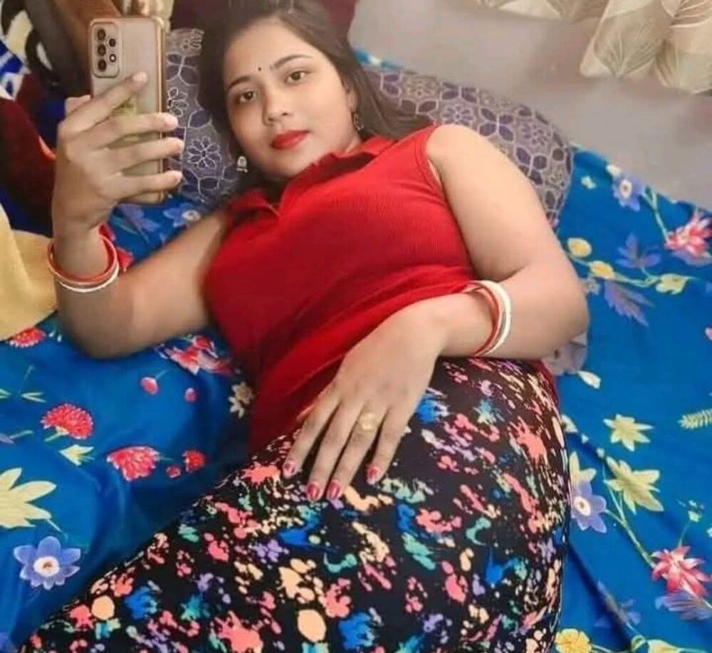 Deepika_seni Chatroom