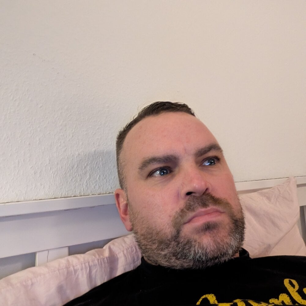 Deeptharot--001 Chatroom