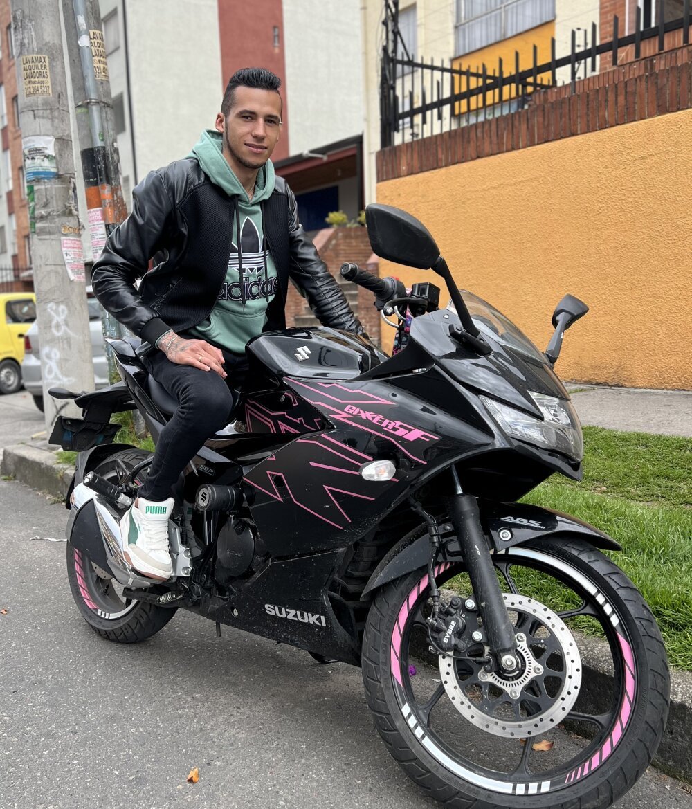 Deimon_hot1 Chatroom