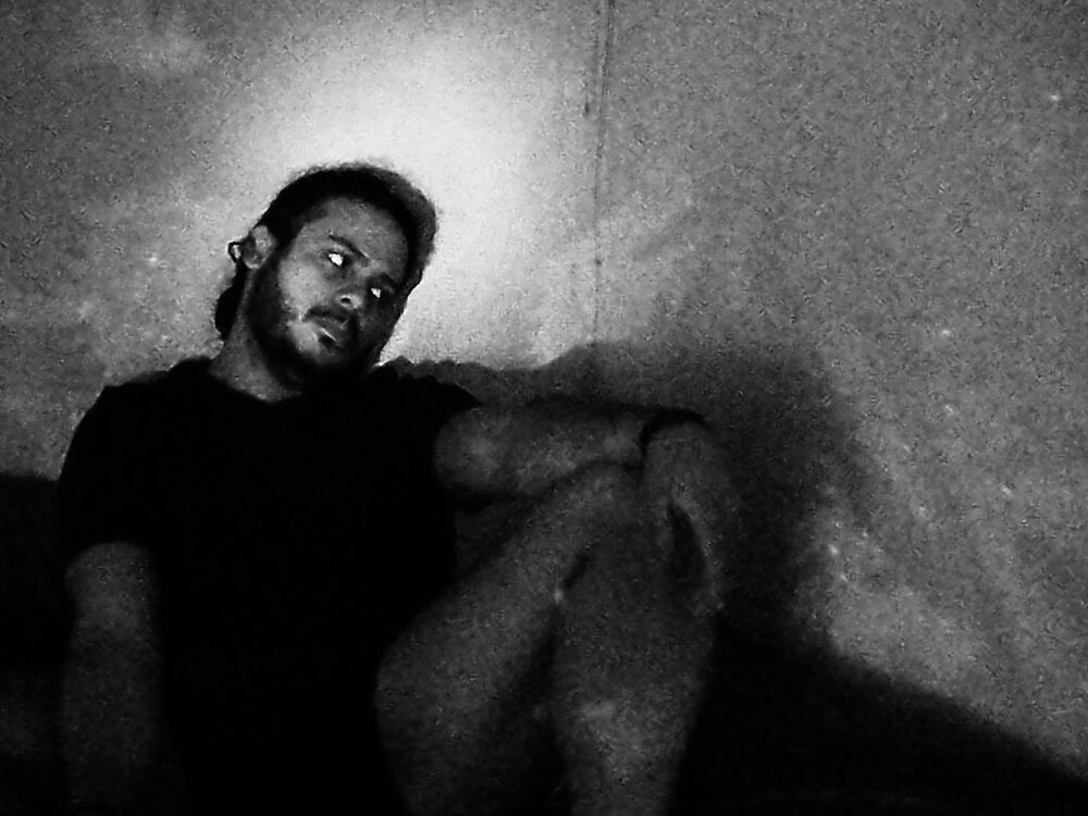 DemienMdivani Chatroom