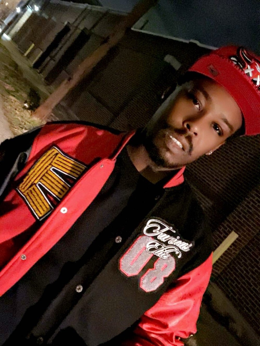 DemontimeLo Chatroom