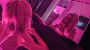 Live Snapshot of devilishkayla devilishkayla