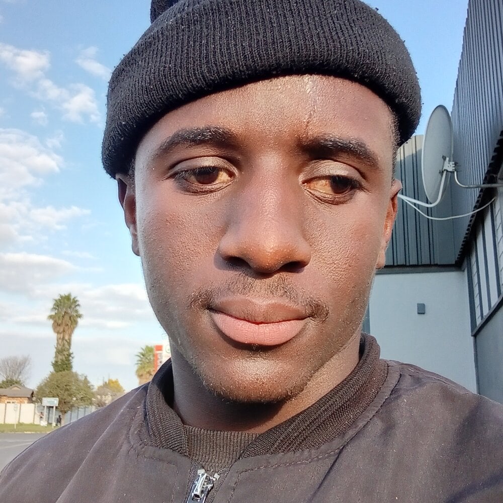 Dickgiver011 Chatroom