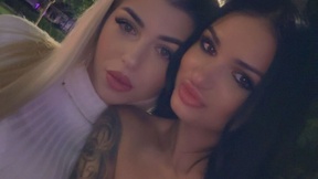 Live Snapshot of divinedolls divinedolls