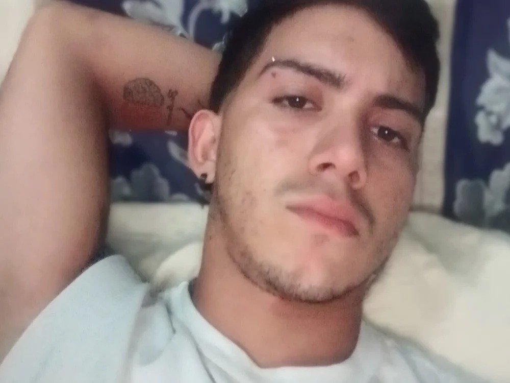 Dominik_Alondra Chatroom