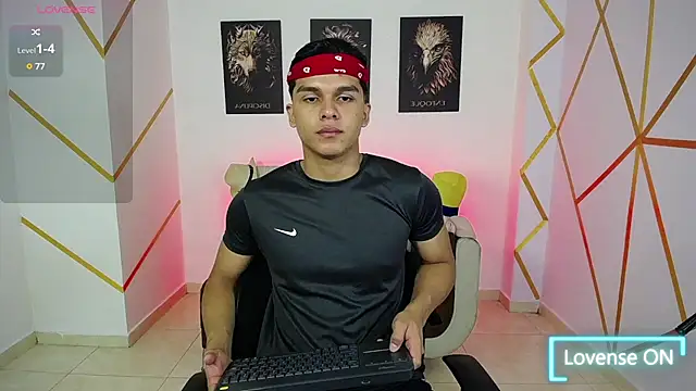 Dwayne_Brown Chatroom