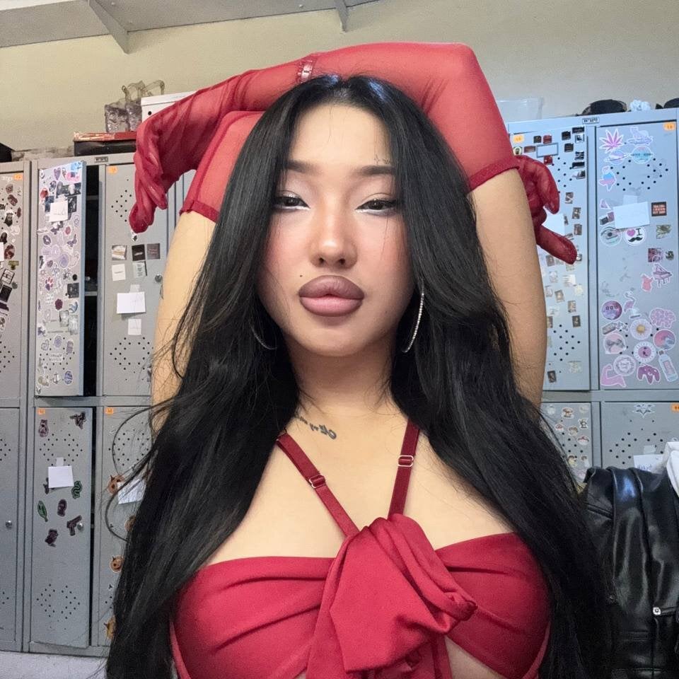 EIeniVanwart Chatroom