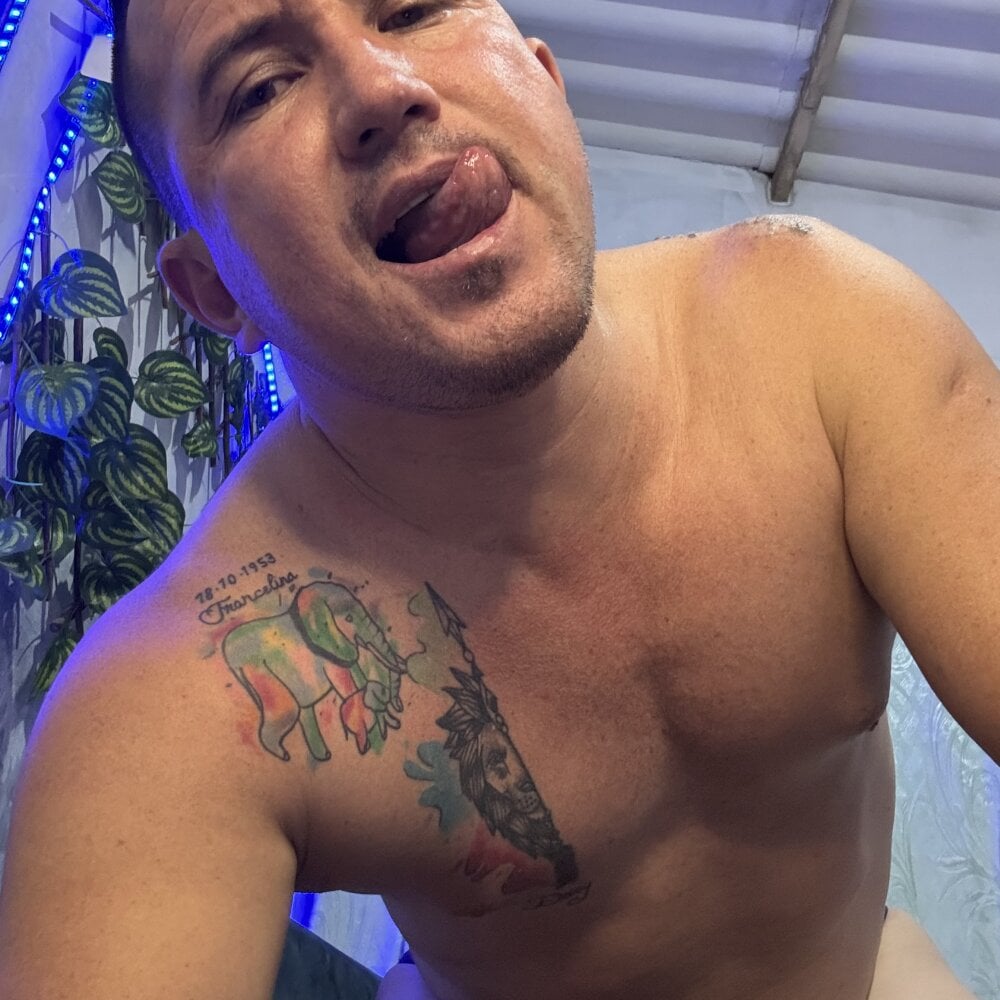EROS_PAUL Chatroom