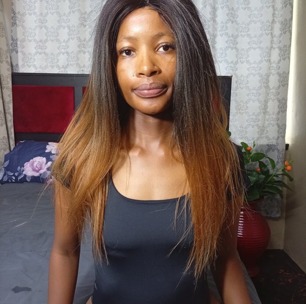 EbonySexySlim Chatroom