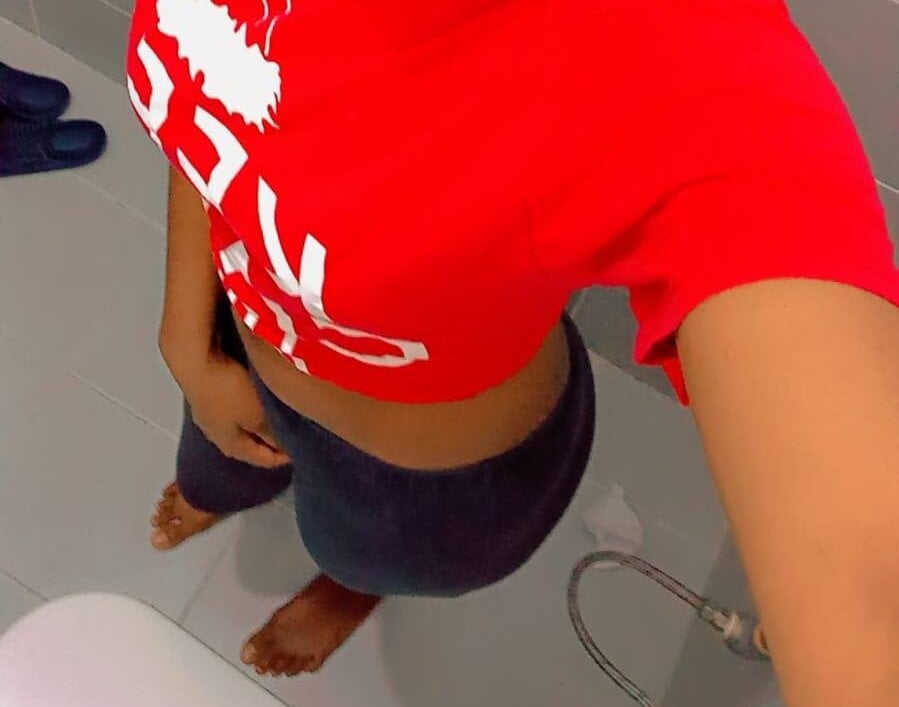 Ebonysubmissiveslut Chatroom
