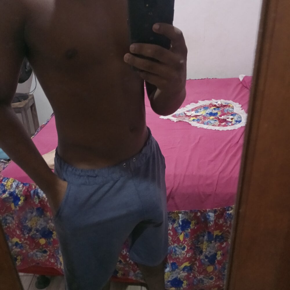 Eduardonxndndndm Chatroom