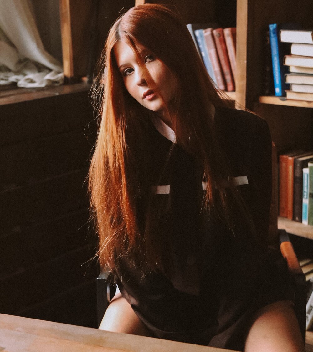 Eileen_Burton Chatroom