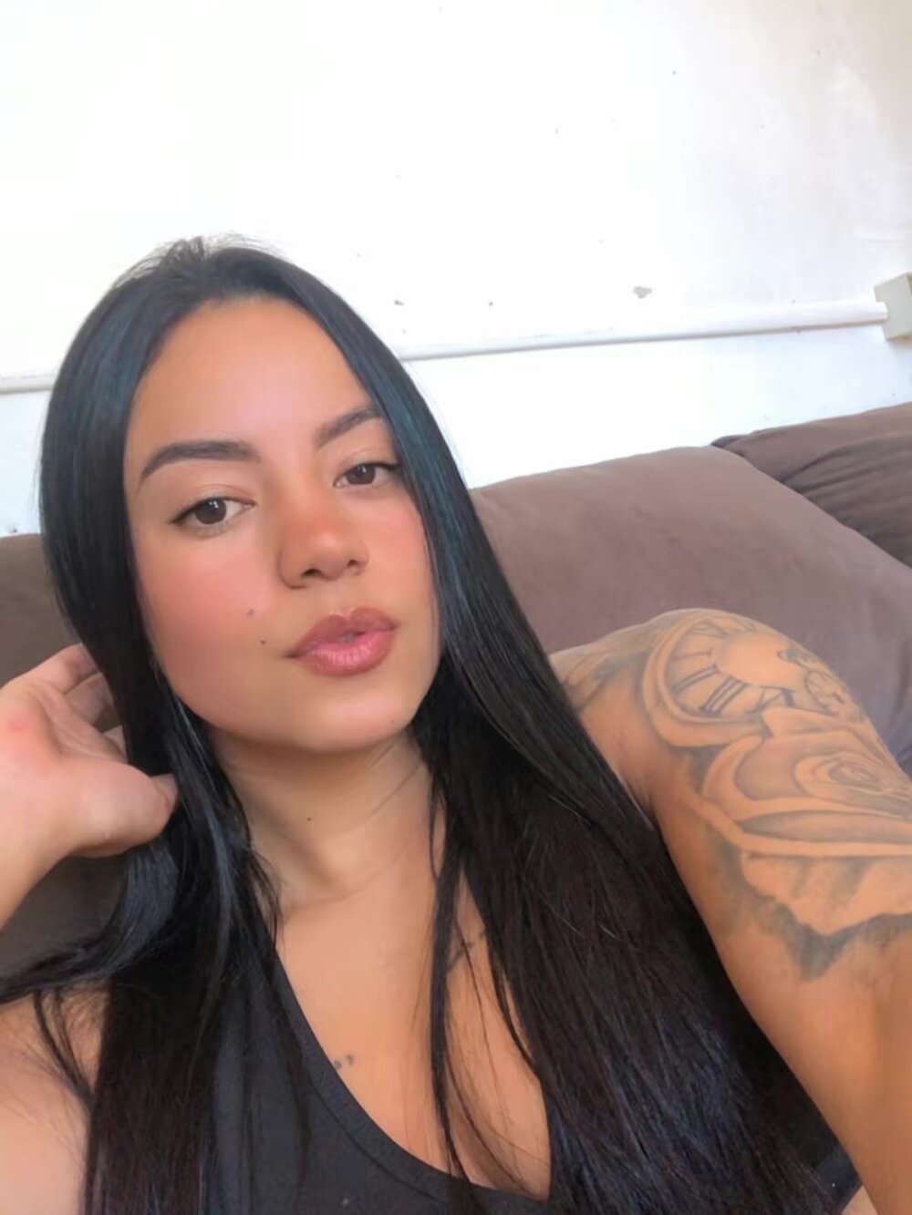 Elamesmamorena Chatroom