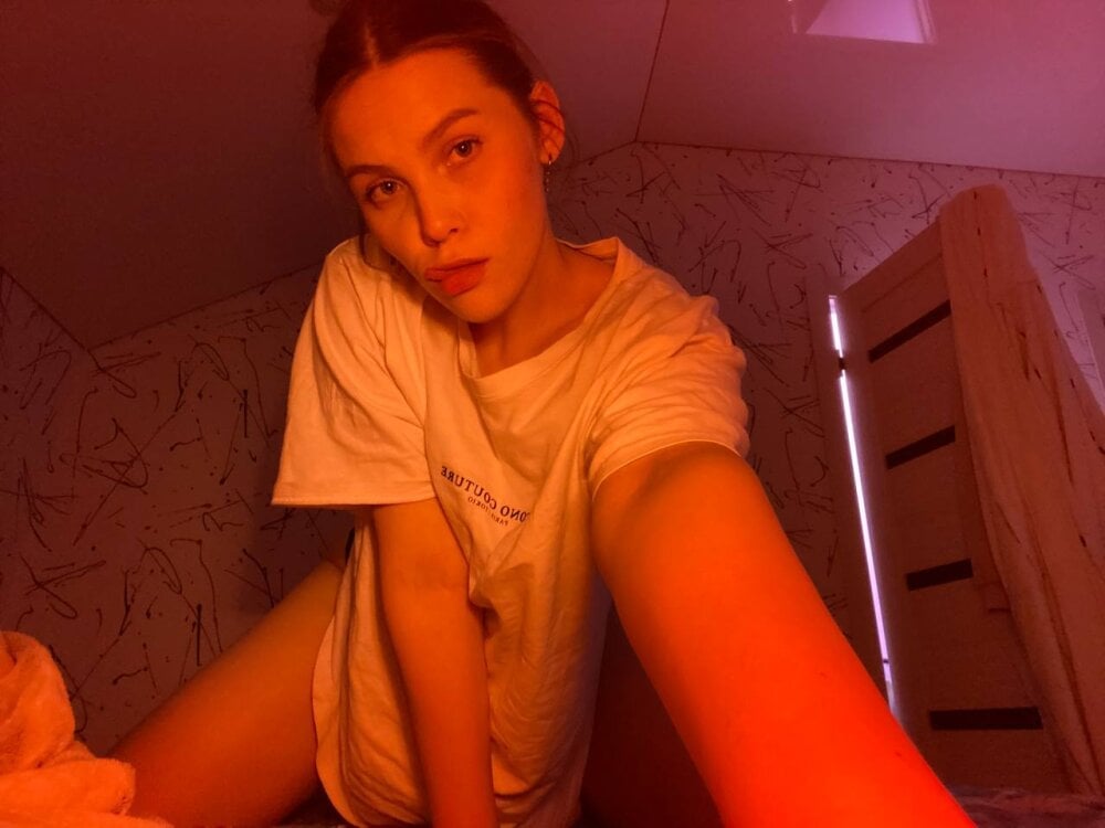 ElenoreMynatt Chatroom