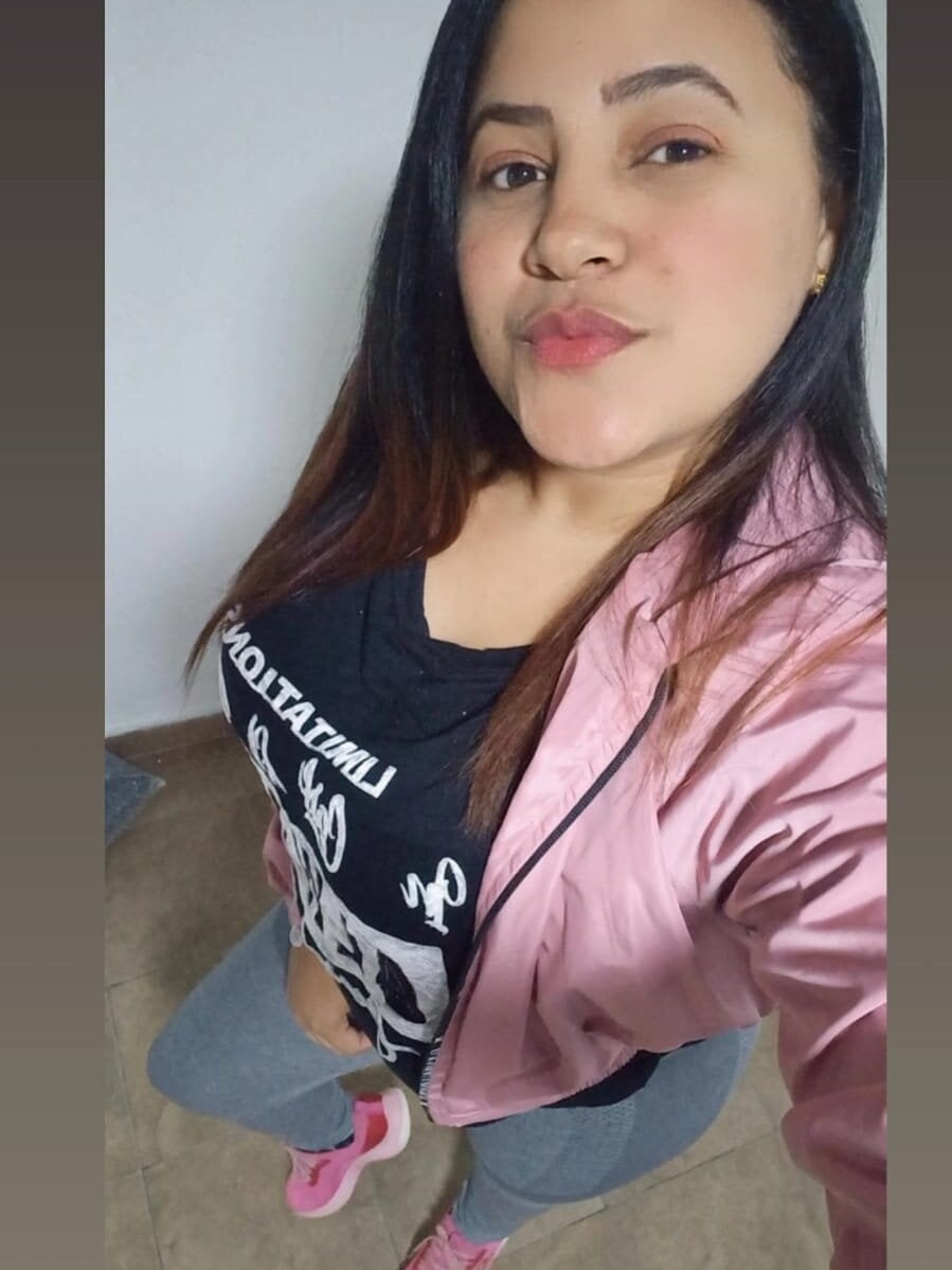 ElianaCollins Chatroom