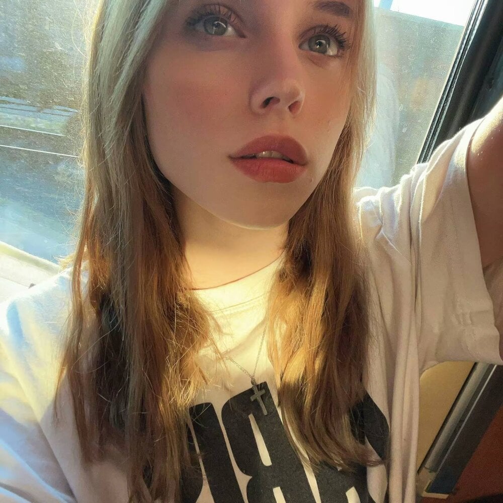 ElinaDeluxe Chatroom