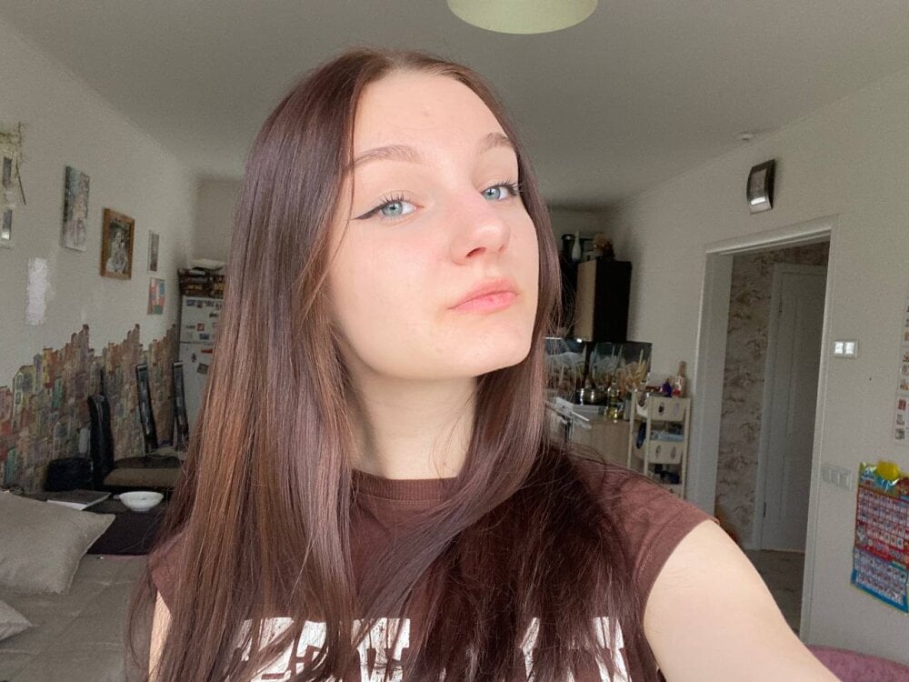 ElizabethKolm Chatroom