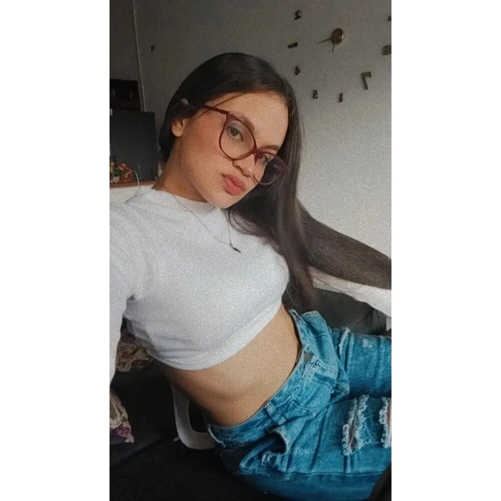 Elizabeth_johnson Chatroom