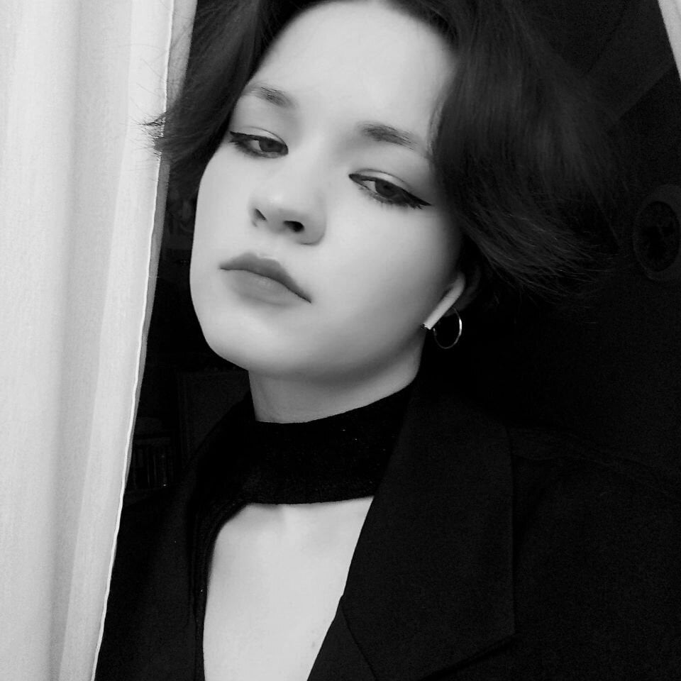 Emili_Gilbert Chatroom