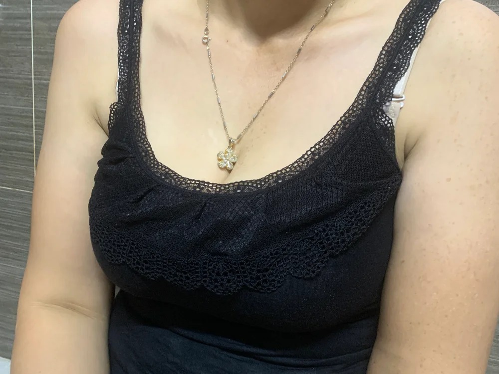 Emlyla Chatroom