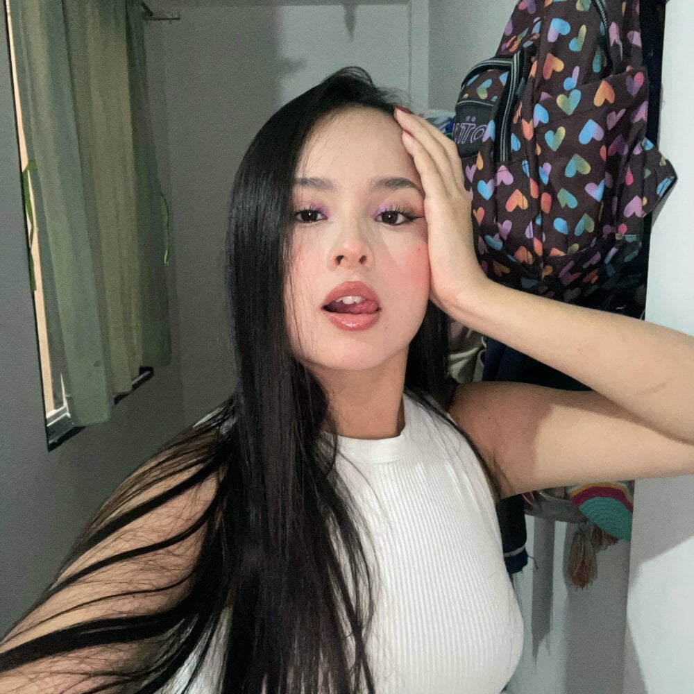 Emma-Flowers Chatroom