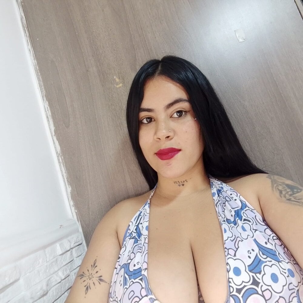 Emma_cartter1 Chatroom