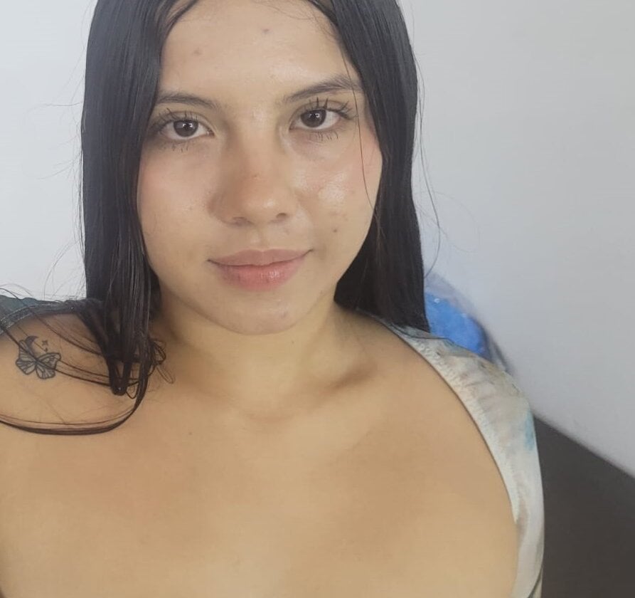 Emma_high Chatroom