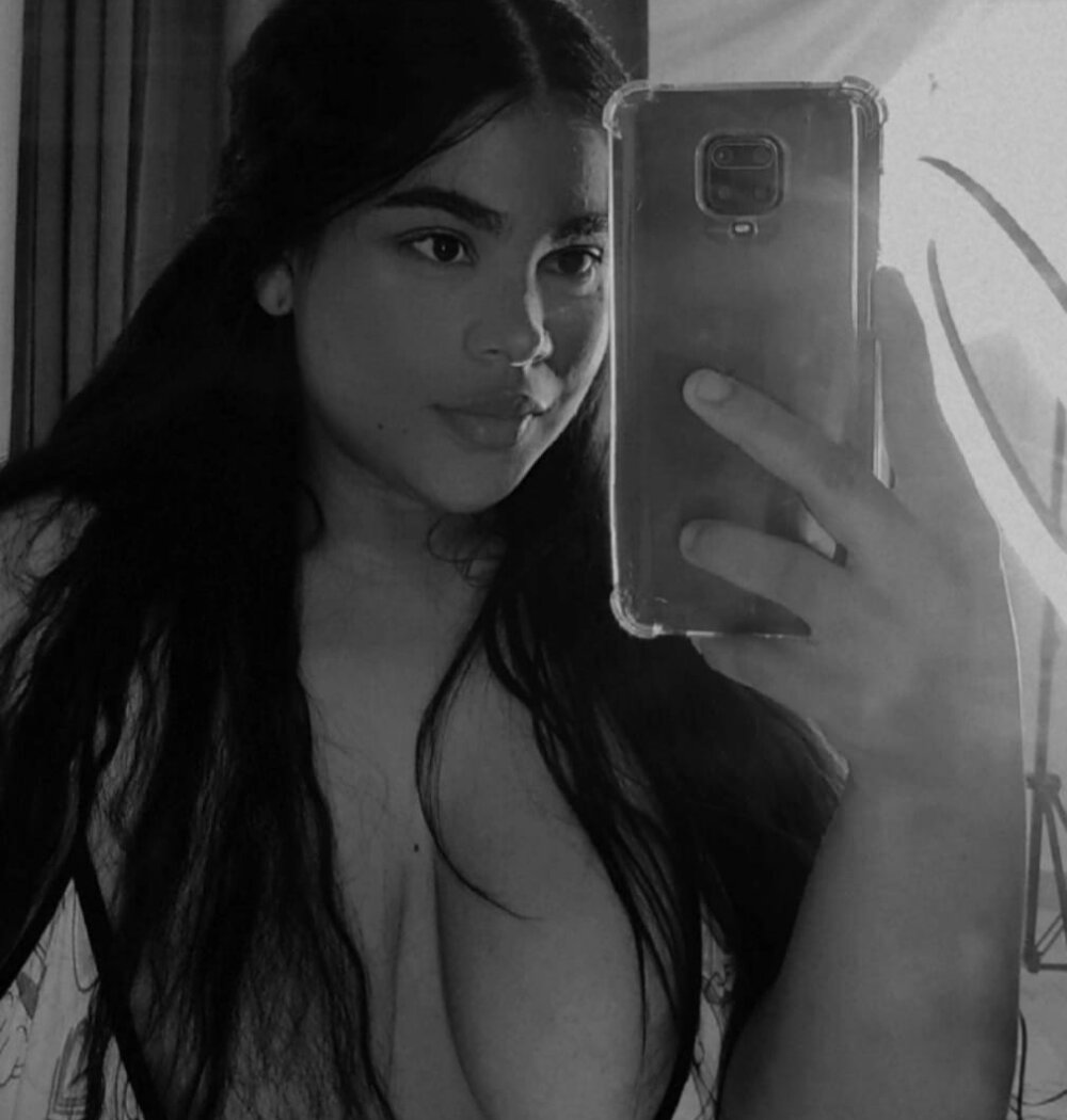 EmmadaSilva Chatroom