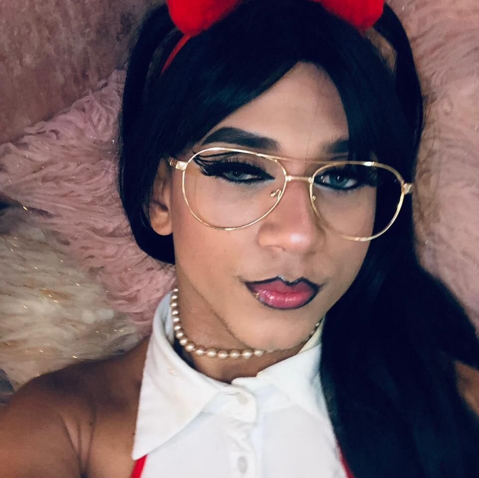 Estefany_Leeon Chatroom