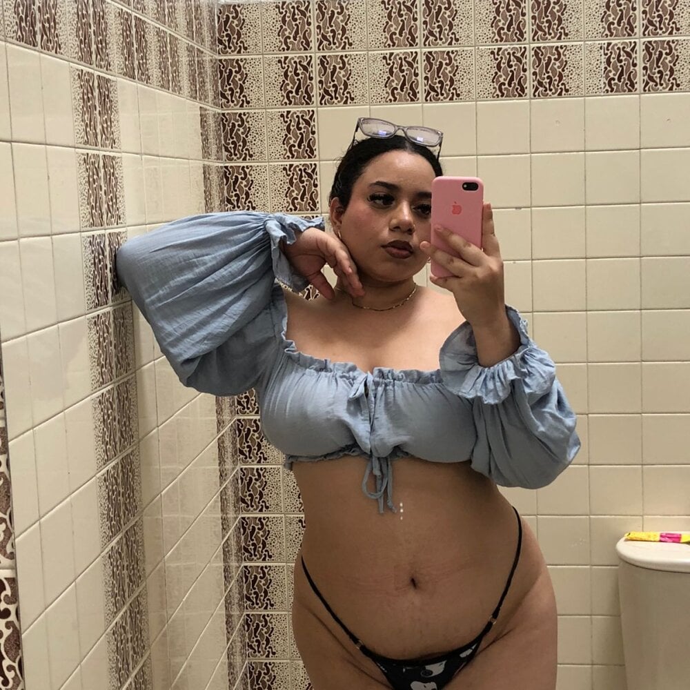 Estrella_hot67 Chatroom