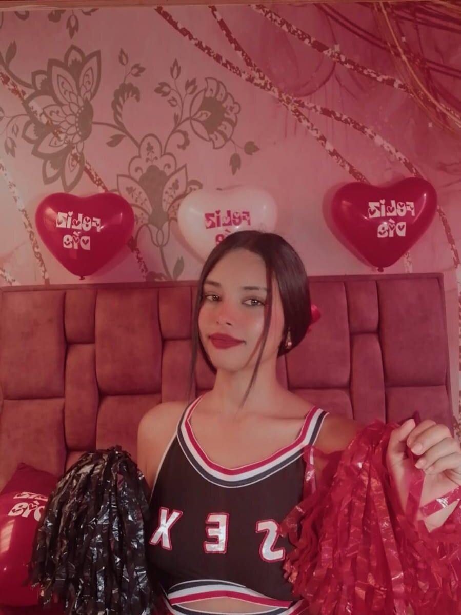 Estrellaa_1 Chatroom