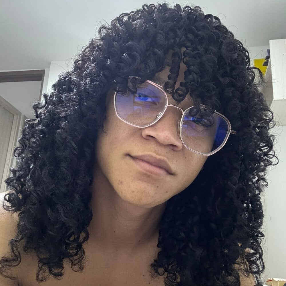 Ethan_troya Chatroom