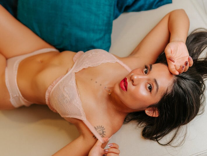 EvaBardot Chatroom