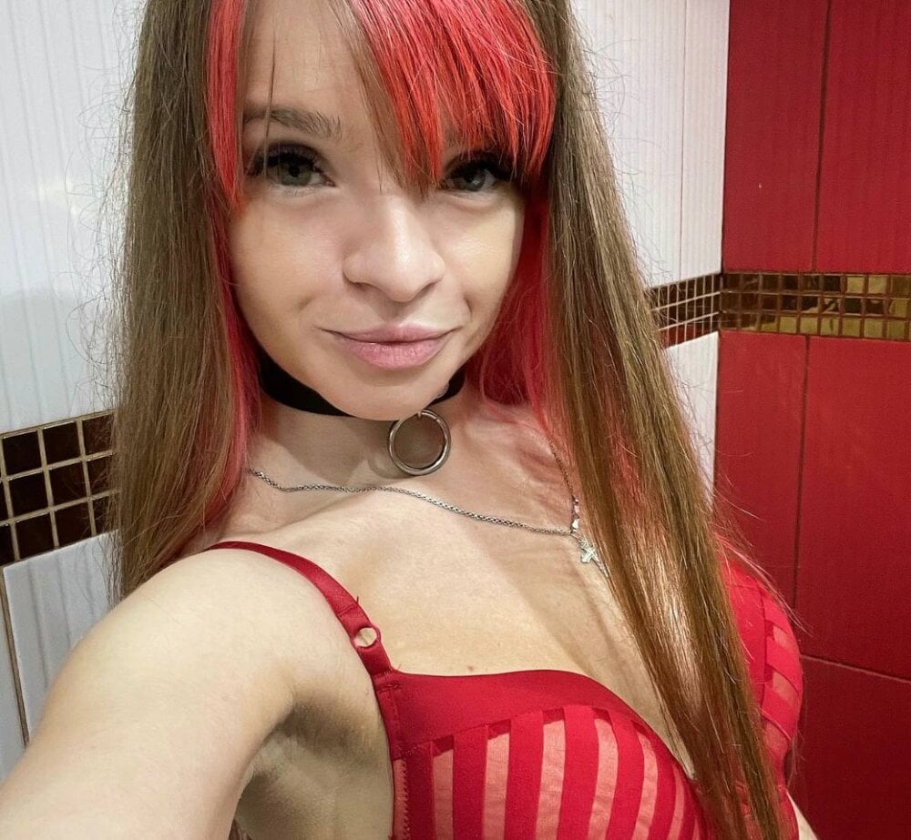 Eva_Rosec Chatroom