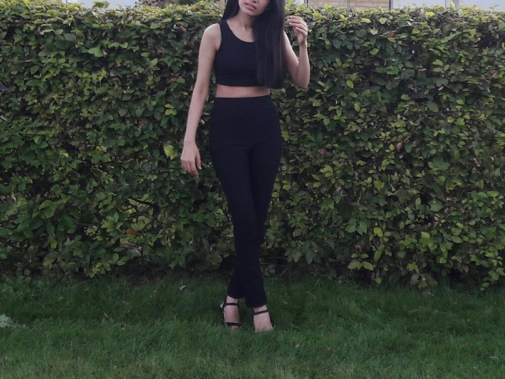 Evneet27_Saavu Chatroom