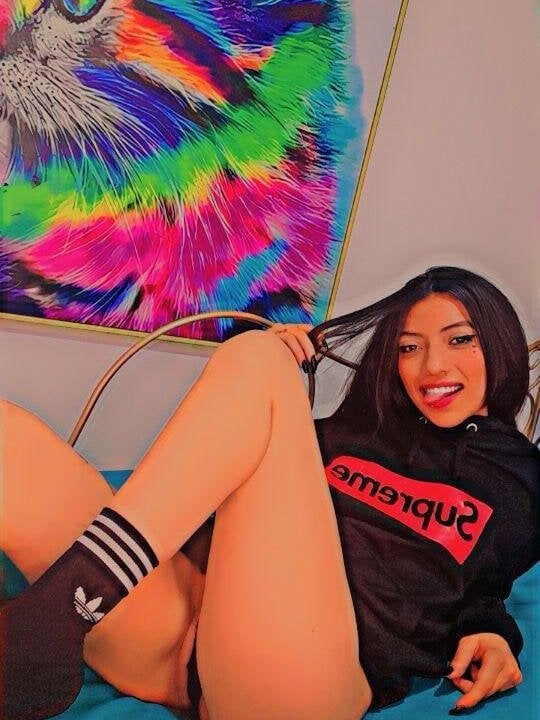 Ey_im_simone Chatroom