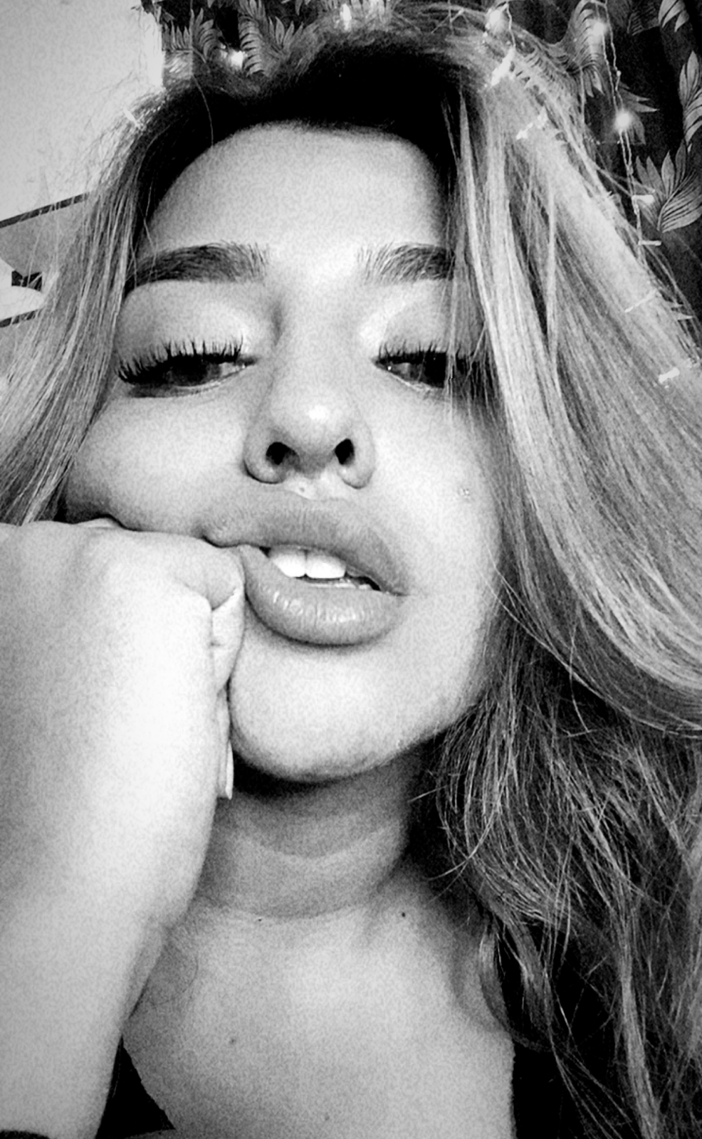 Felicity_Hops Chatroom