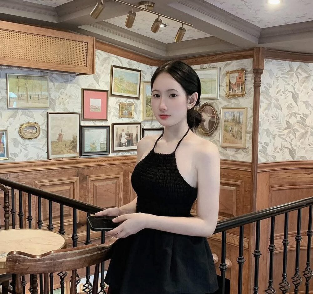 Ferny_heny Chatroom