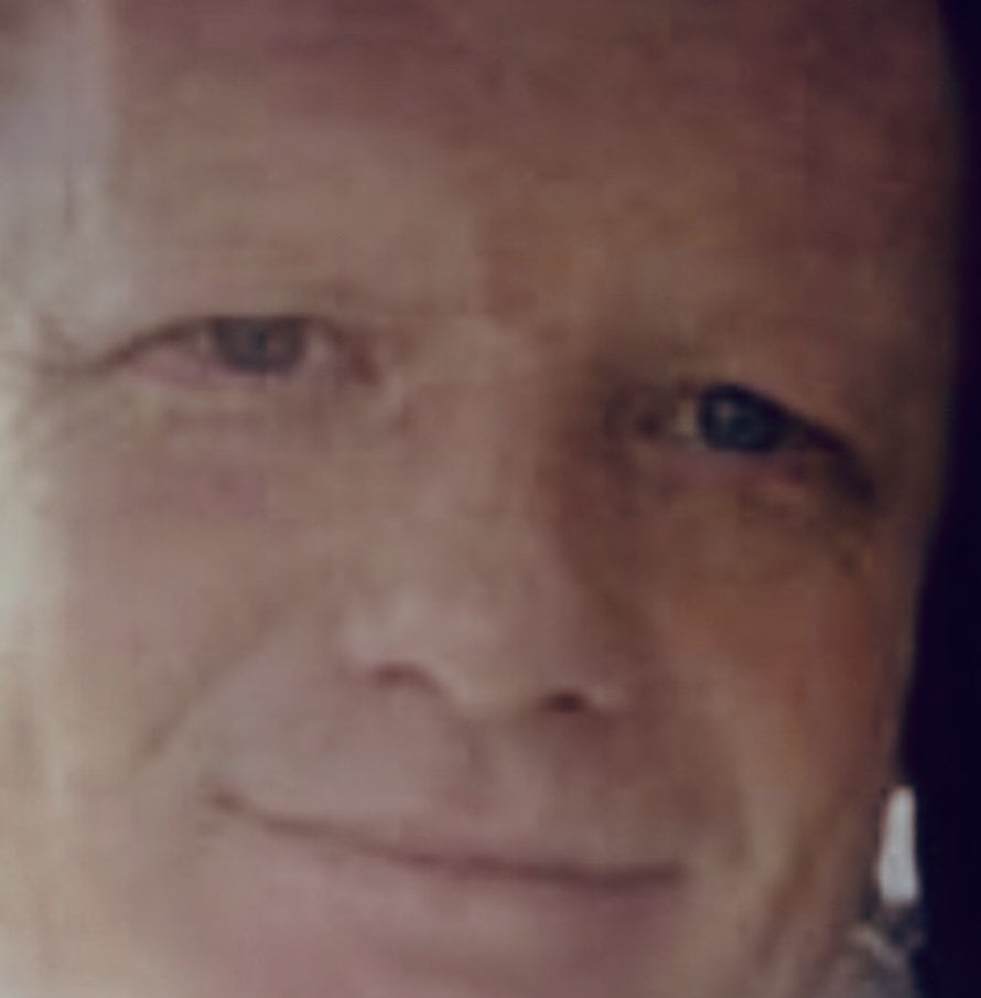 Flickmeatwood Chatroom